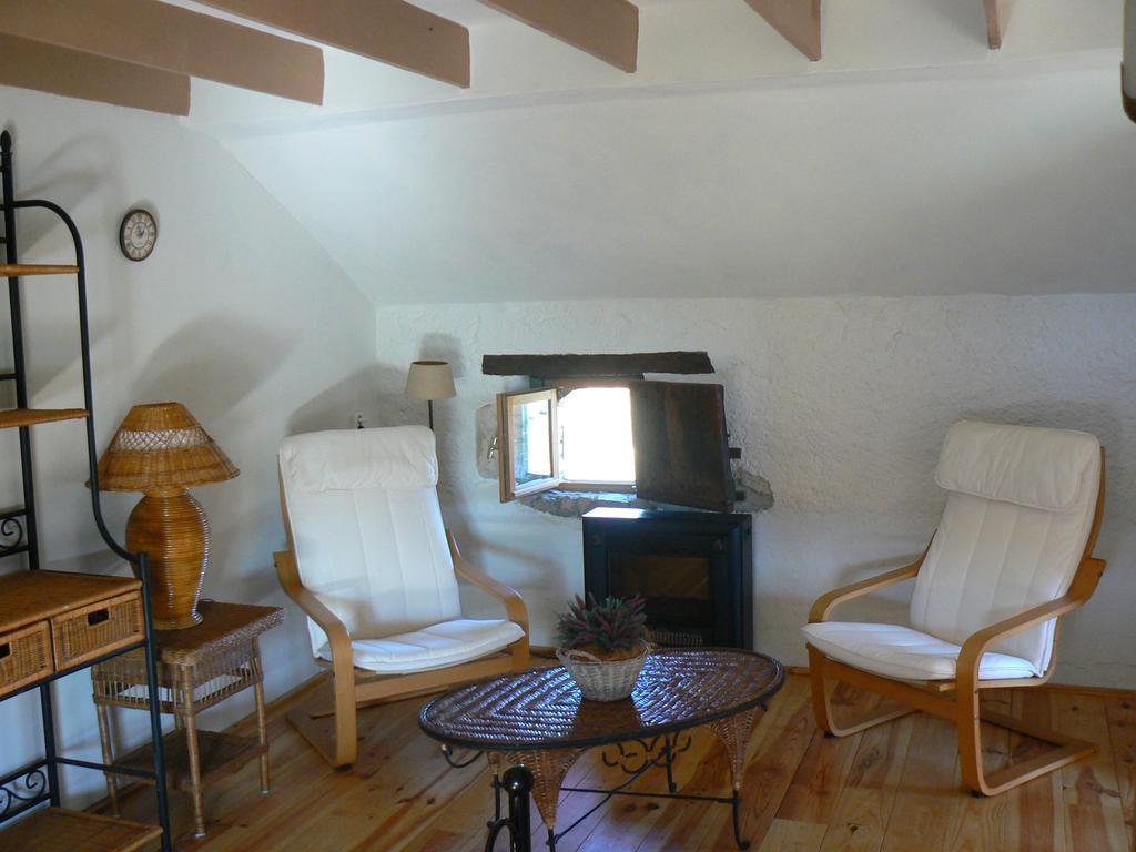 مبيت وإفطار Saint-Hilaire  Le Petit Moulin الغرفة الصورة